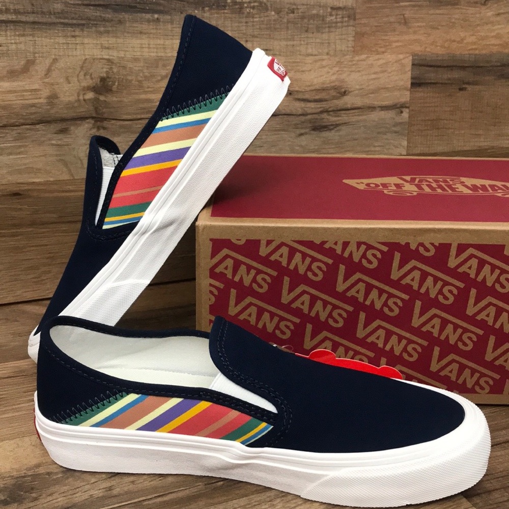 VANS SLIP ON ST BRAND NEW - Picture 9 of 16